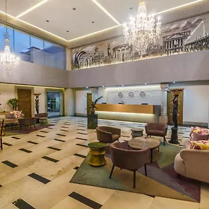 **** Hotel Real Maestranza México